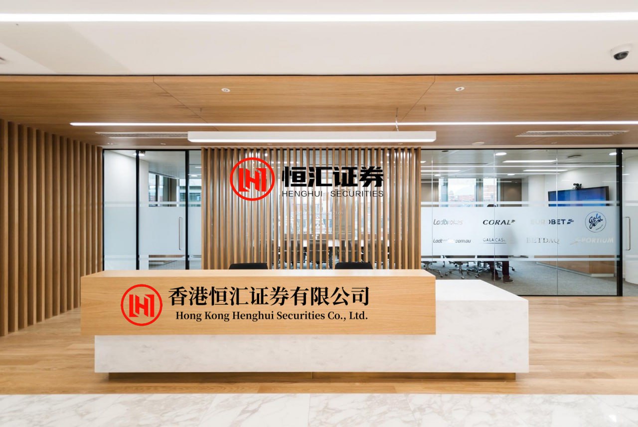 股市配资 罗叔第一视角：当日K、周K、月K形成“多周期共振”，信号一到位，果断出手！很多朋友炒股都有这样的困惑：只看单日K线拿不准方向，看了短期又和中期走势矛盾，到底该观望等待，还是跟进操作？我知道这是无...